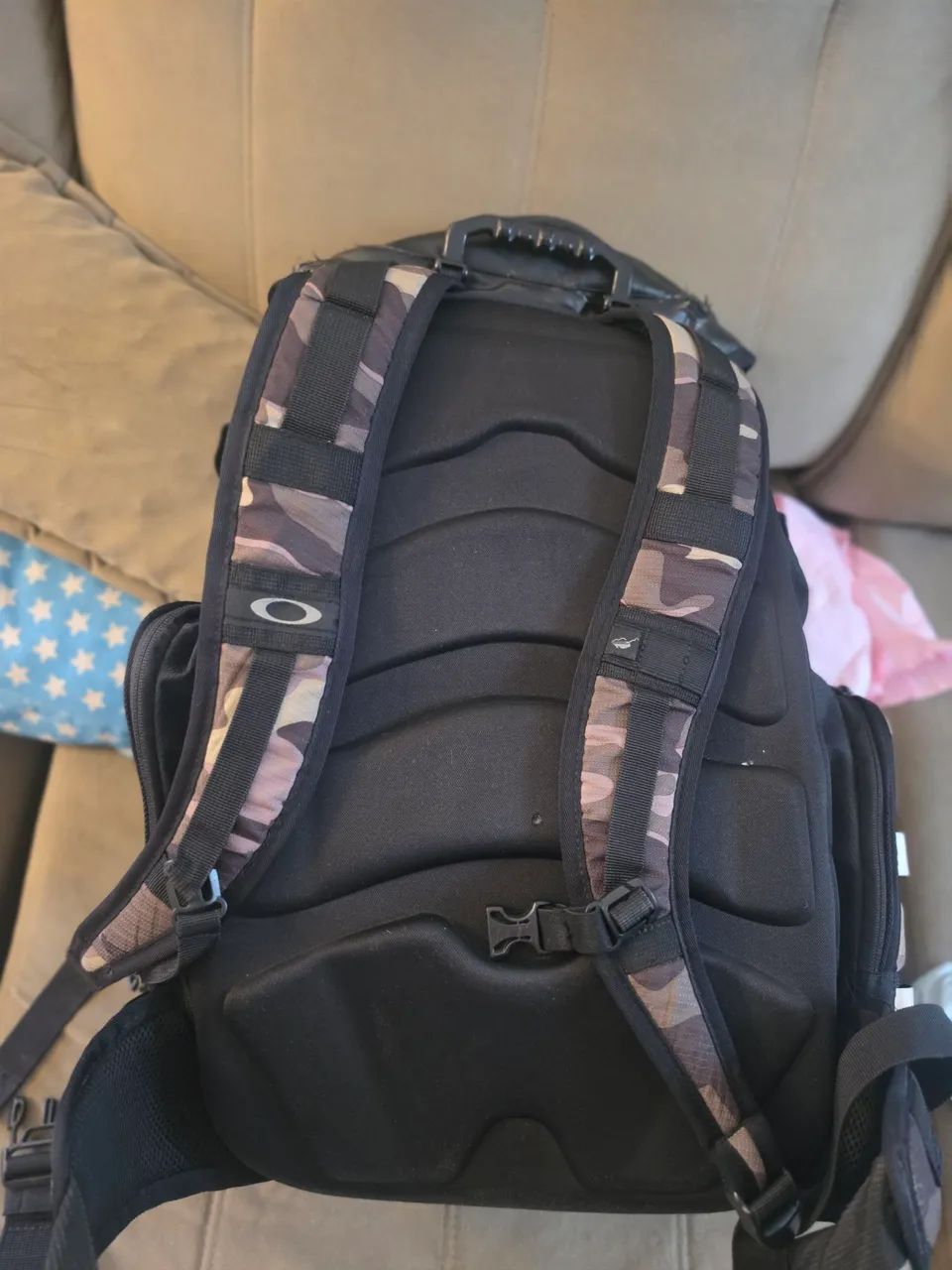 Mochila Oakley Bathroom Sink Camuflada - Original  - Foto 4