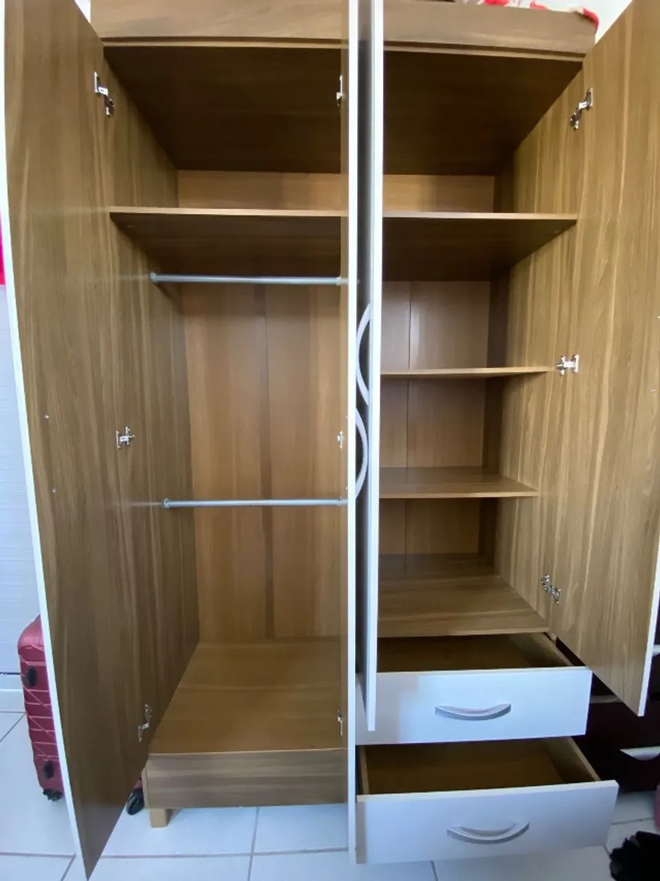 Guarda roupa 4 portas, 2 gavetas - Foto 2