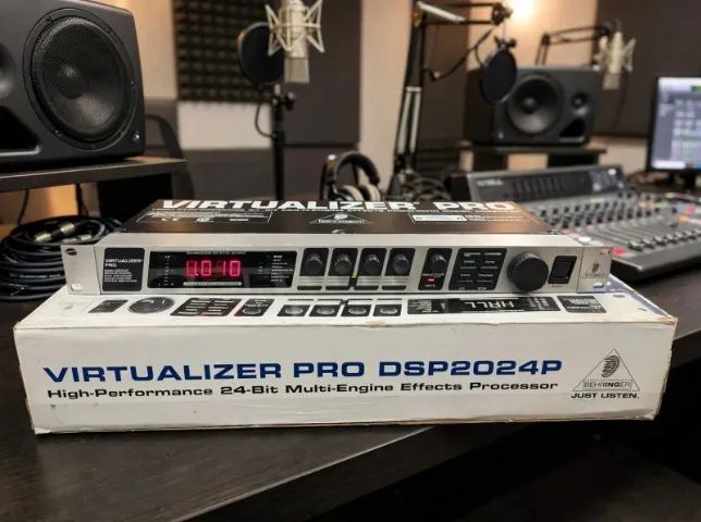 Processador de Efeitos Behriger Virtualizer Pro 