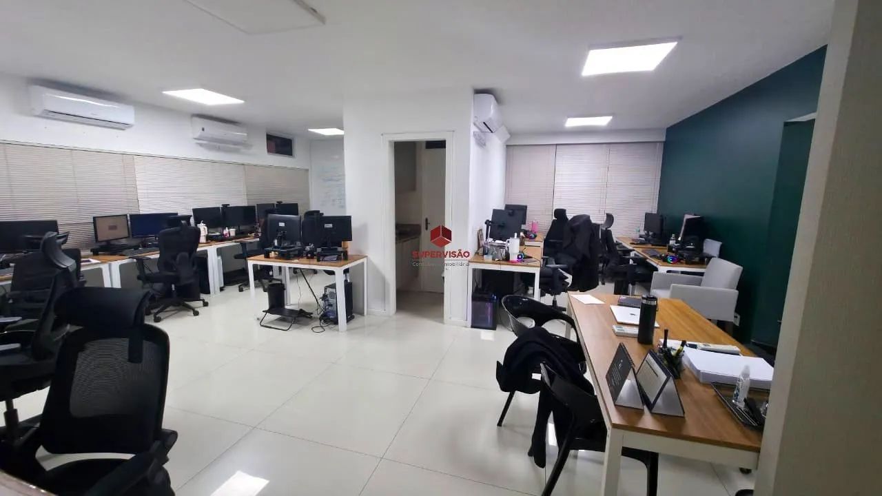 Sala comercial á venda com 52,61m² privativos no Centro - Florianópolis/SC - Foto 3