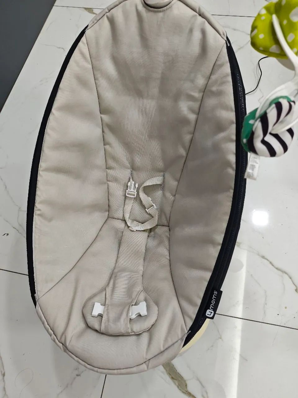 Cadeirinha de balanço automática 4moms - Foto 2