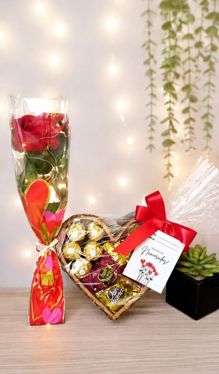 Kit Presente Dia dos Namorados com Pelúcia Coração Rosas Vermelhas e Chocolates - Foto 3
