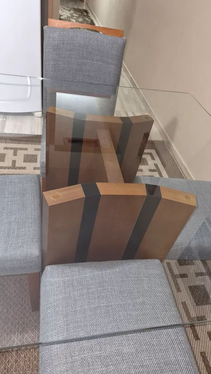 Mesa de vidro com 4 cadeiras - Foto 5