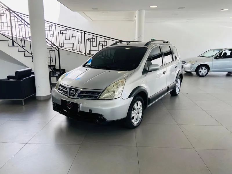 Nissan Livina 2012