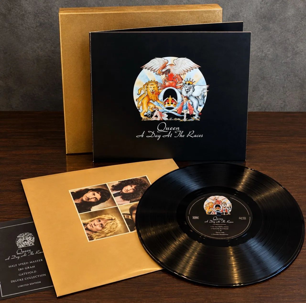 LP / VINIL | QUEEN - A DAY AT THE RACES | DELUXE COLLECTION | HALF SPEED MASTER |