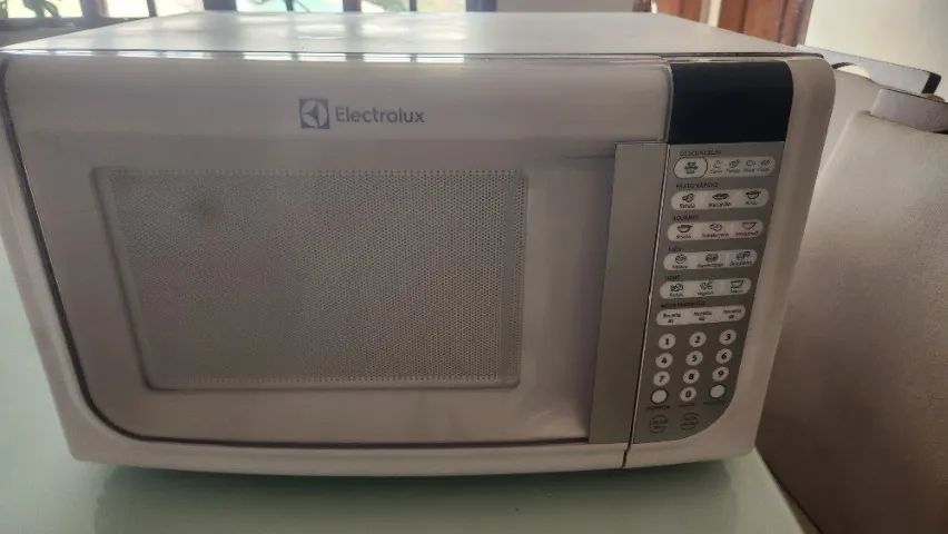 Micro-ondas Electrolux com defeito - Foto 4