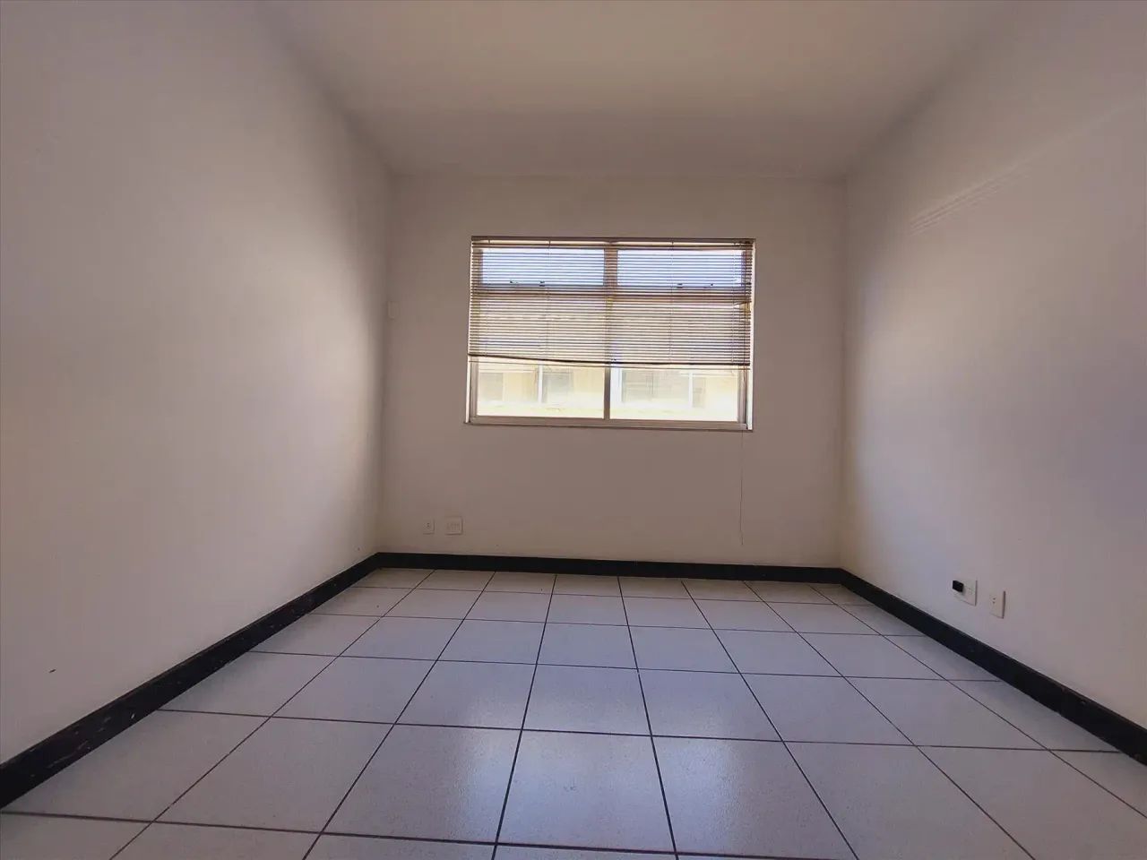 Sala Comercial para Aluguel - Centro de Contagem, 40 m² - Foto 5