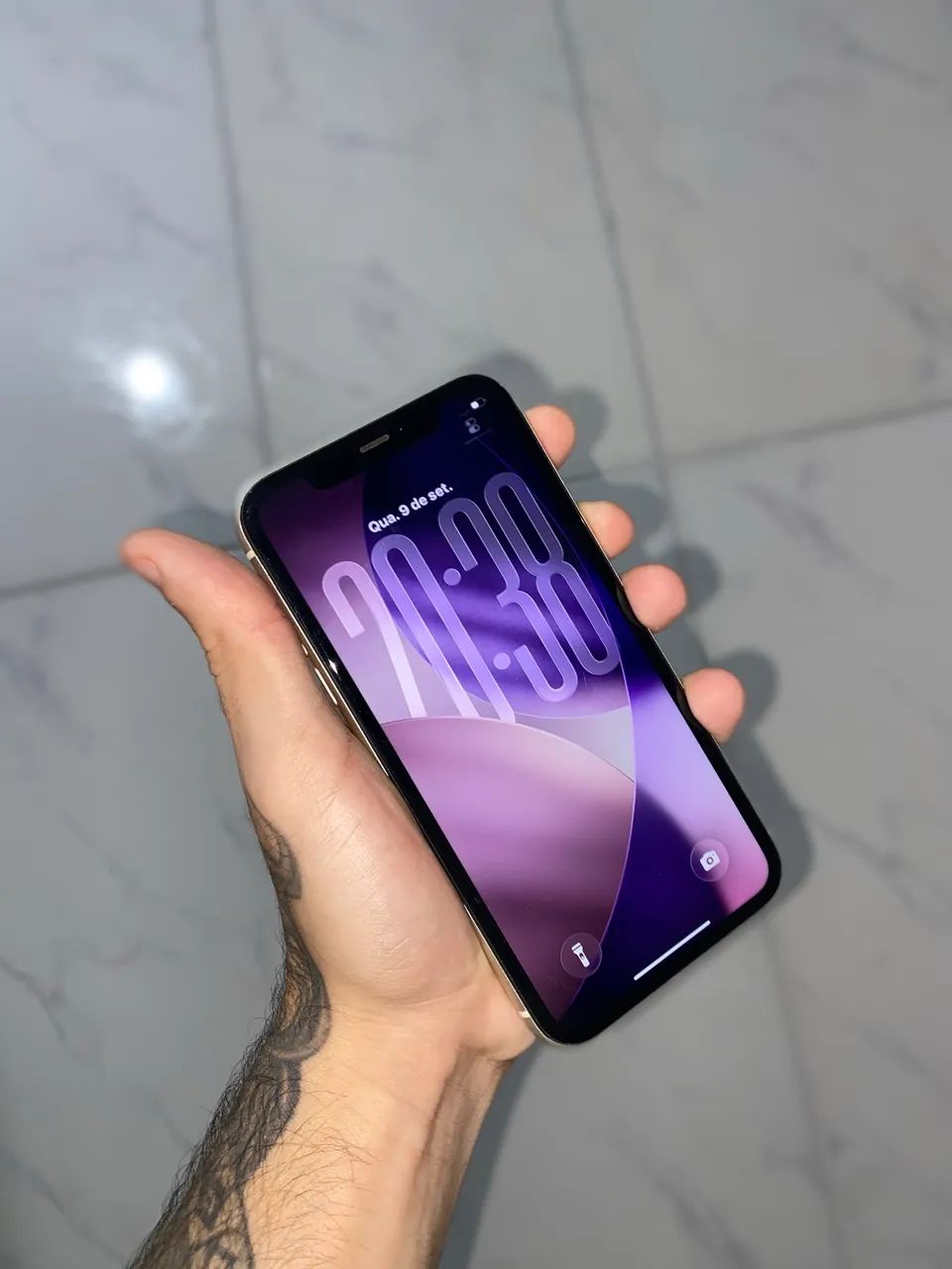 iPhone 11 Branco impecável  - Foto 4