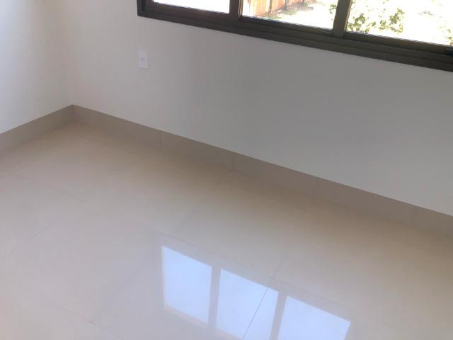 Sobrado 200 m2, acabamento Top, 03 Suítes, em Tangará, aceito carro, terrenos, casa menor - Foto 3