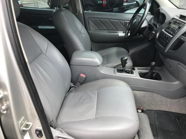 HILUX SRV CD 3.0 D-4D 4x4 DIESEL AUTOMÁTICA 2011/2011 - Foto 13