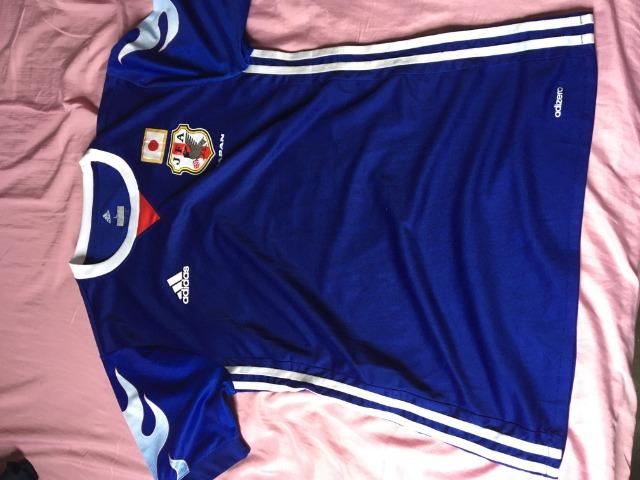 Camisa japão original tamanho M perfeito estado troco por outra p de time