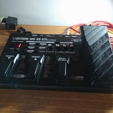 Pedaleira Boss ME-25/ Processador de efeito C/fonte; Guitarra. + Pack 38 efeitos