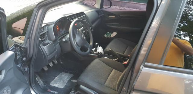 Honda Fit LX único dono todas revisões na Honda apenas 30mil km - Foto 11