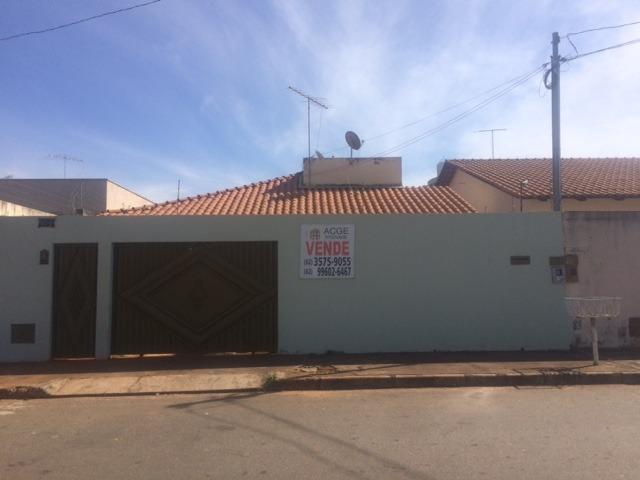 Casa Jardim Luz com 3 quartos e 1 suíte 330 m² Aparecida de Goiânia - GO