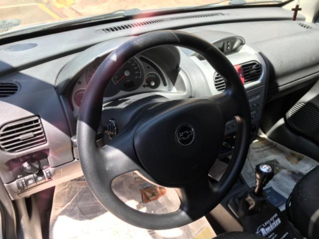 Corsa Premium hatch 1.4 completo - Foto 10