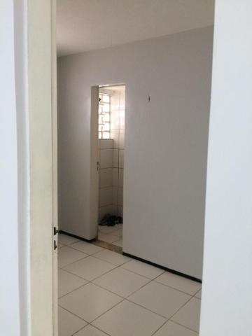 Dividir apartamento - (barramar/calhau)
