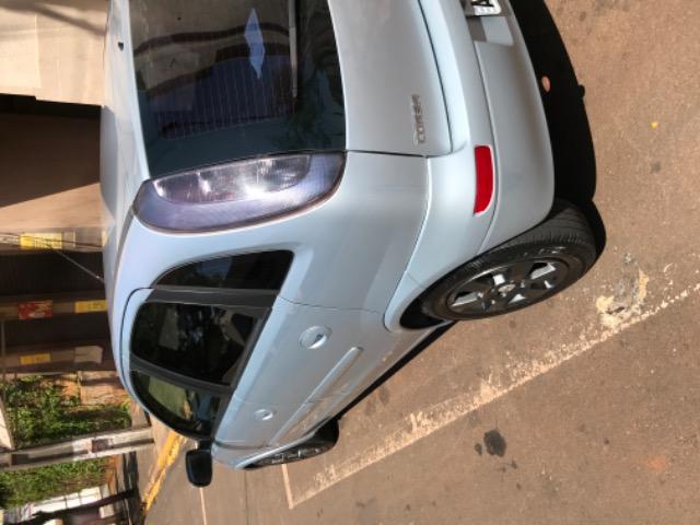 Corsa Premium hatch 1.4 completo - Foto 9