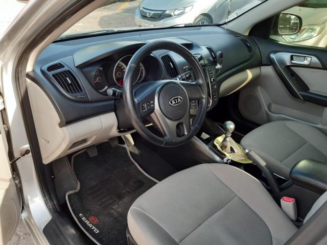 Kia Cerato 1.6 EX3 10/11 - Troco e Financio! - Foto 11