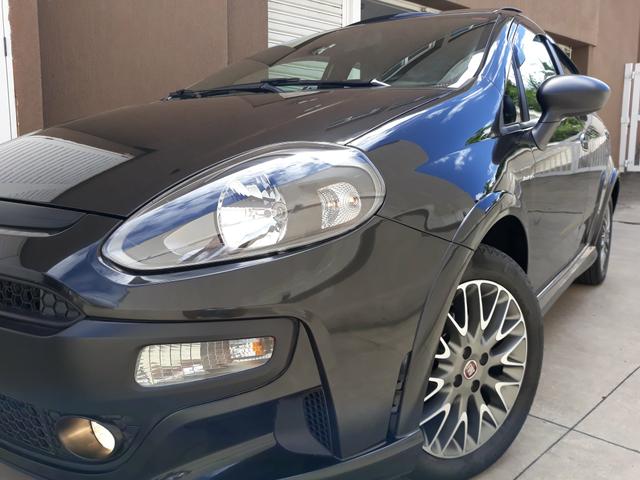 Punto 2015 Série Especial Blackmotion 1.8 c/Teto Solar Duplo! (Único Dono)!