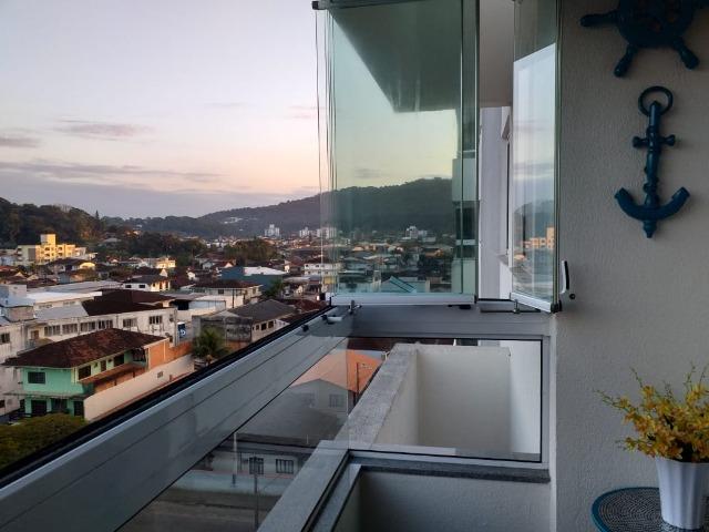 Apartamento lindo, todo mobiliado, 2 quartos no Iririú, Joinville - Foto 5