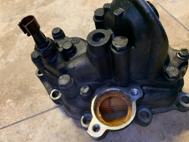 Suporte do filtro de oleo iveco daily 35s14 euro 5 original - Foto 4