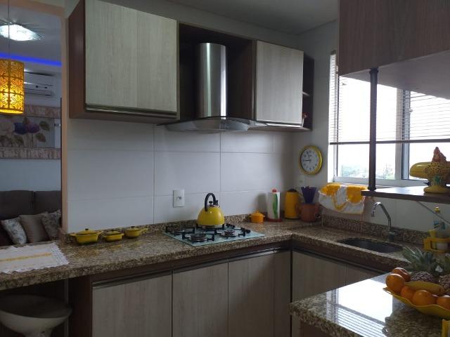 Apartamento lindo, todo mobiliado, 2 quartos no Iririú, Joinville - Foto 3