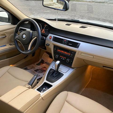 BMW 320i 09/10 - Foto 4