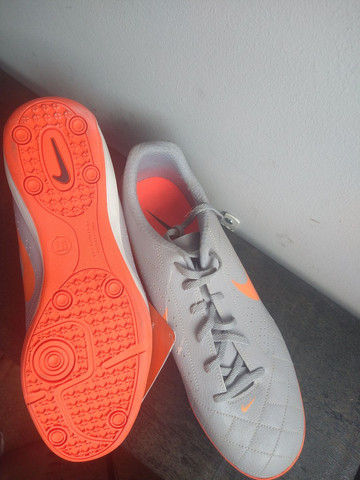 tenis futsal 44