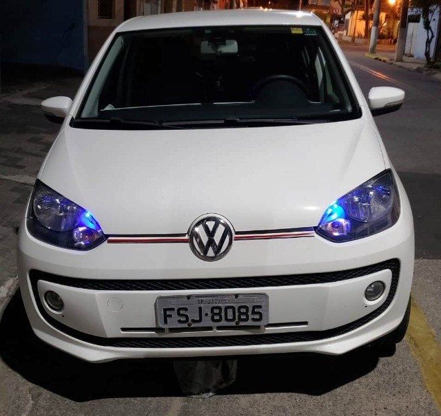 VW HIGH UP EXCELENTE ESTADO