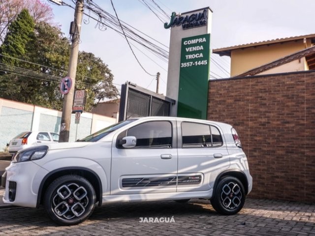 FIAT UNO 2016 1.4 EVO SPORTING 8V FLEX 4P AUTOMATIZADO