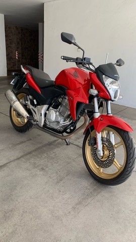 HONDA CB 300 2015