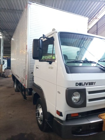 CAMINHÃO 8-150 PLUS