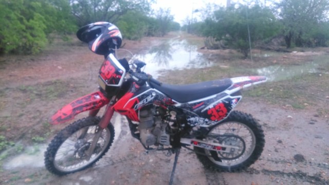 MOTO TRILHA  MOTOR XR200 