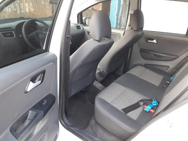 VOLKSWAGEN FOX TREND 1.6 FLEX COMPLETO