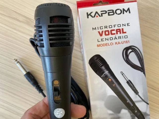 Microfone Dinâmico Vocal Profissional com Fio Metros Karaokê Kapbom KA U Instrumentos