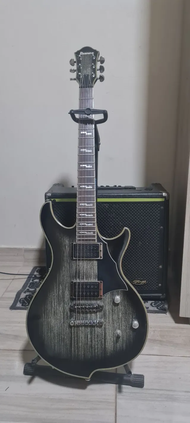 Troco celular por guitarra  +258 anúncios na OLX Brasil