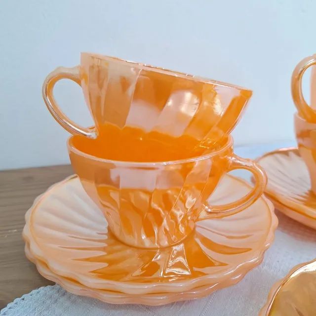 4 xícaras de chá vidro opalino FireKing - Foto 3