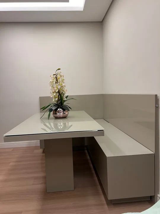 Mesa Canto Alemão MDF Laqueada Cinza com 2 Baús. - Foto 2