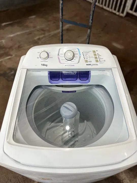 Máquina de Lavar Roupa Electrolux 16kg - Foto 2