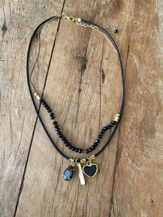 Colares delicados e charmosos!!! Marca Larissa Carolina  - Foto 4