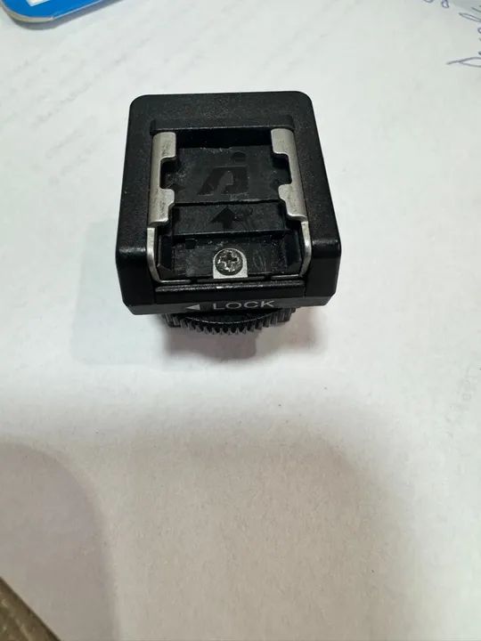 Adaptador de sapatada Sony modelos com entrada Mi Shoe, (preto) usado perfeito - Foto 2