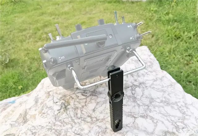 Suporte para Controle Remoto de Liga de Alumínio Multifuncional Drones Carrinho Avião - Foto 6