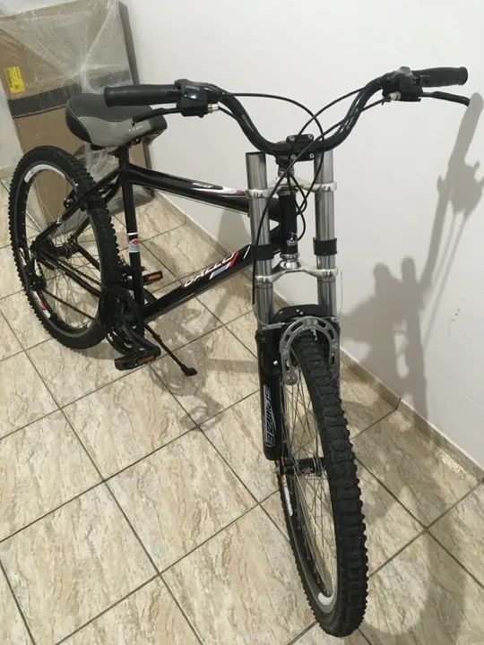 Bicicleta Aro 26 com Marchas - Foto 4