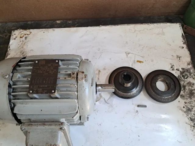 MOTOR WEG 0.75kw, 1.0cv, PERFEITO ESTADO. RETIRADA NO LOCAL DE VENDA. - Foto 5