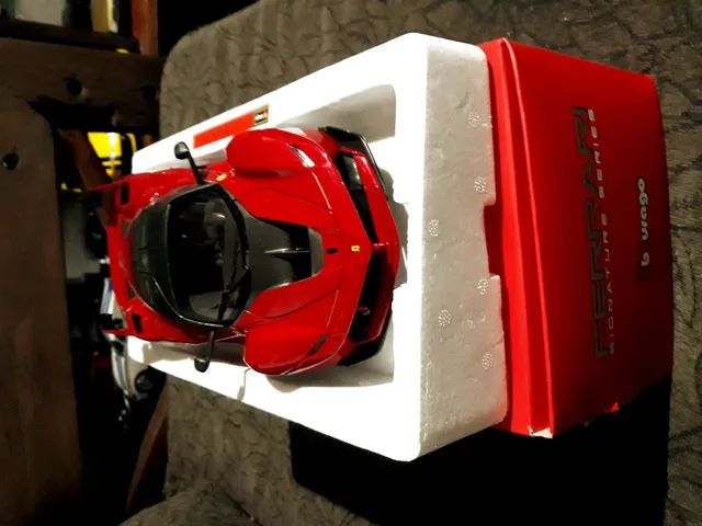 Vendo miniatura laferrari fxxk 1/18 - Foto 5