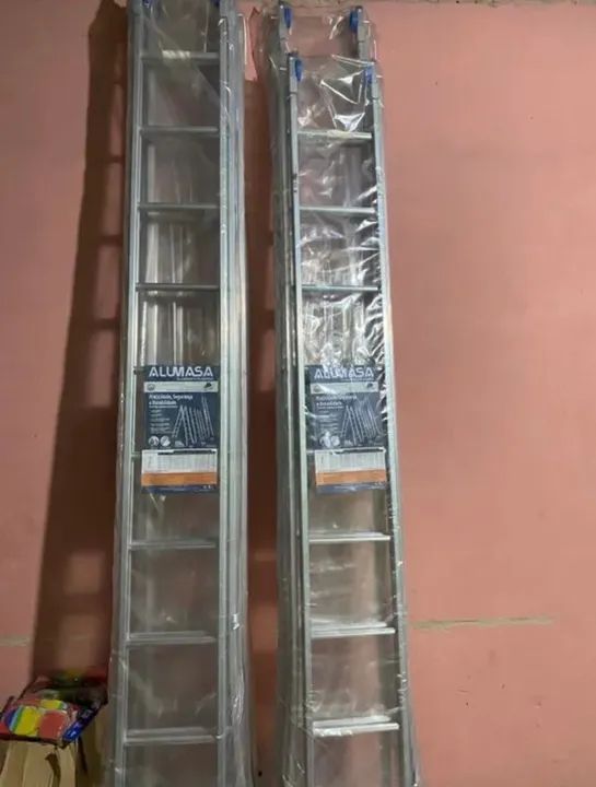 Escada de alumínio extensiva