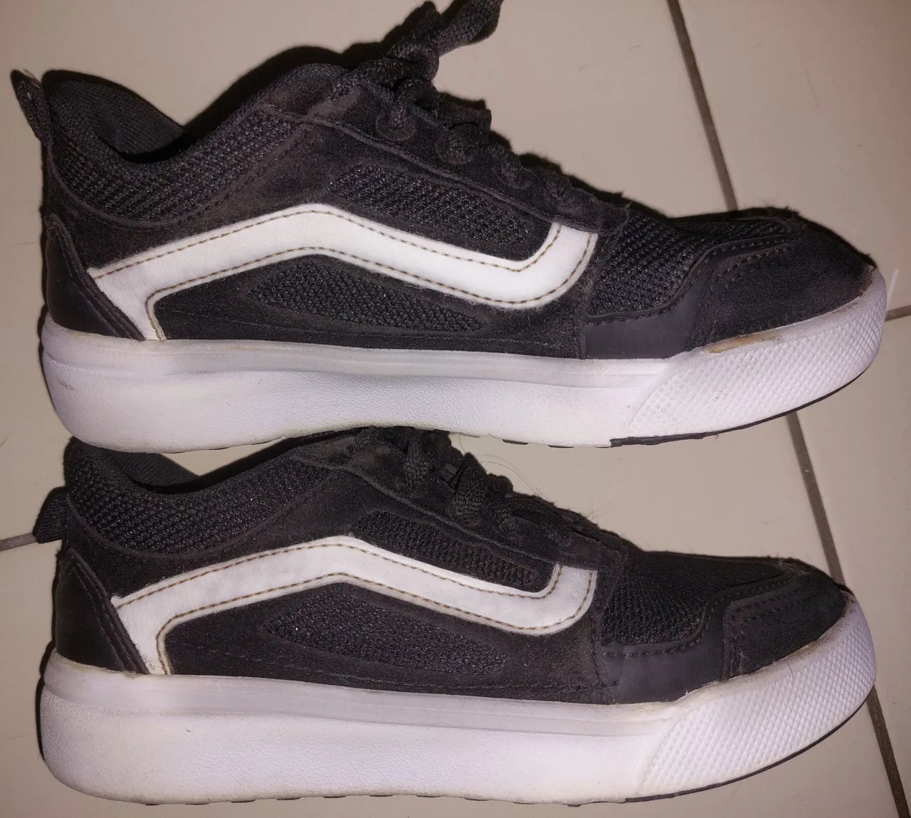 Tenis Skate Board preto tamanho 32 bom estado