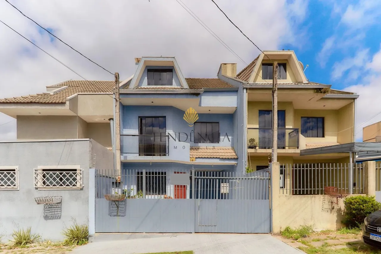 Sobrado com 2 dormitórios à venda, 112 m2, SÍTIO CERCADO, CURITIBA - PR