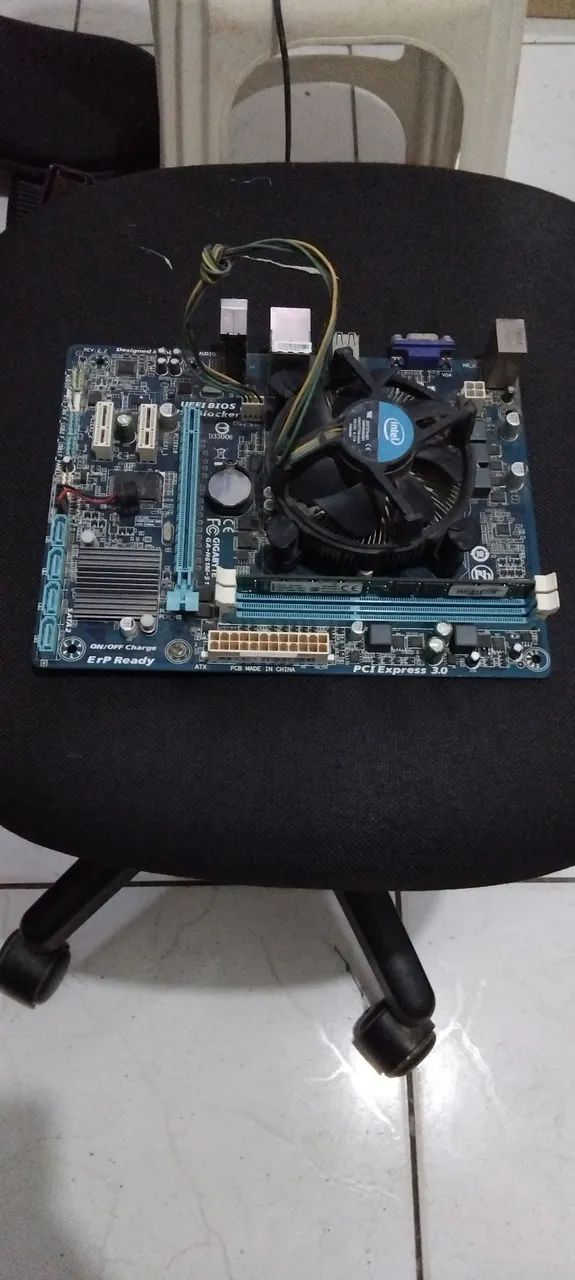 Placa mãe GIGABYTE com defeito. - Foto 5