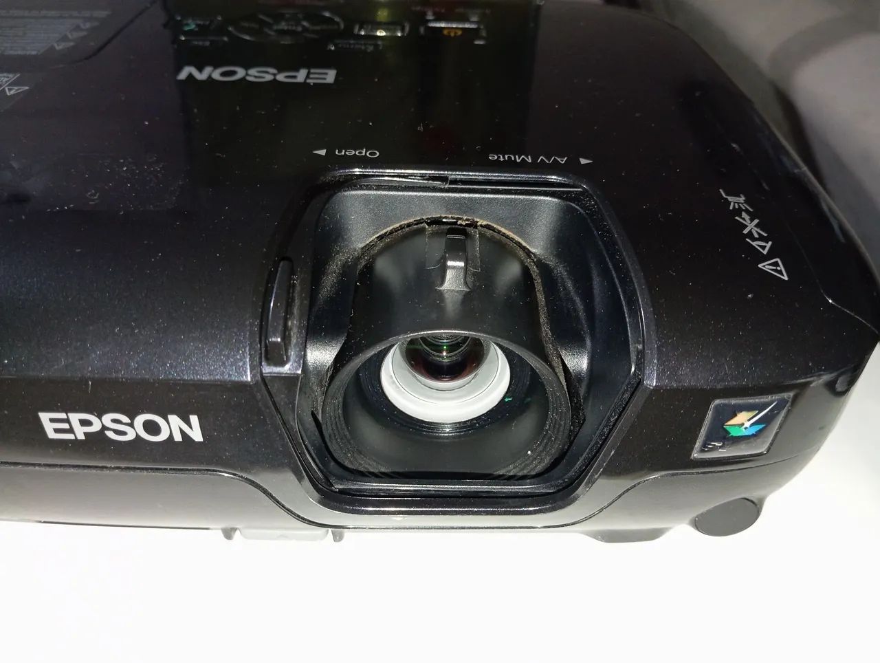 Projetor Epson PowerLite S8+ - Foto 3